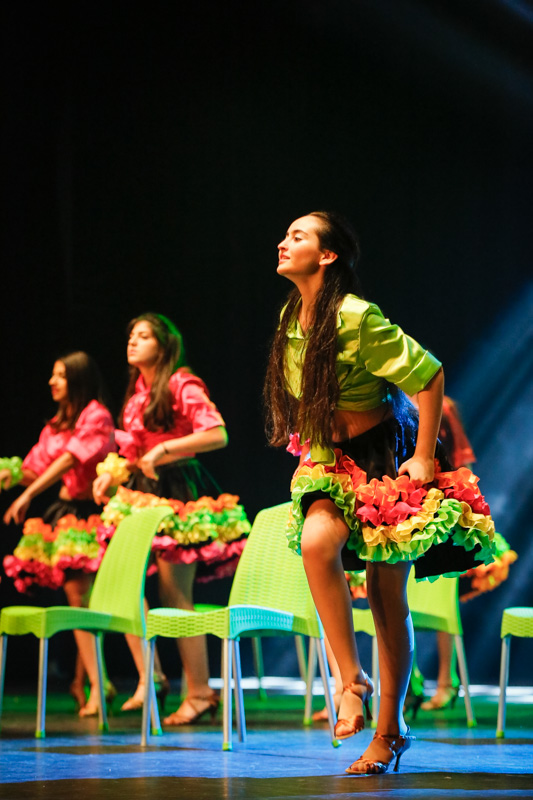 Tribe Dance Hold Your Dream 